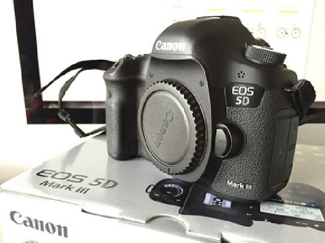 Foto 1 - Canon 5d mark iii cmara com 24-105mm lente
